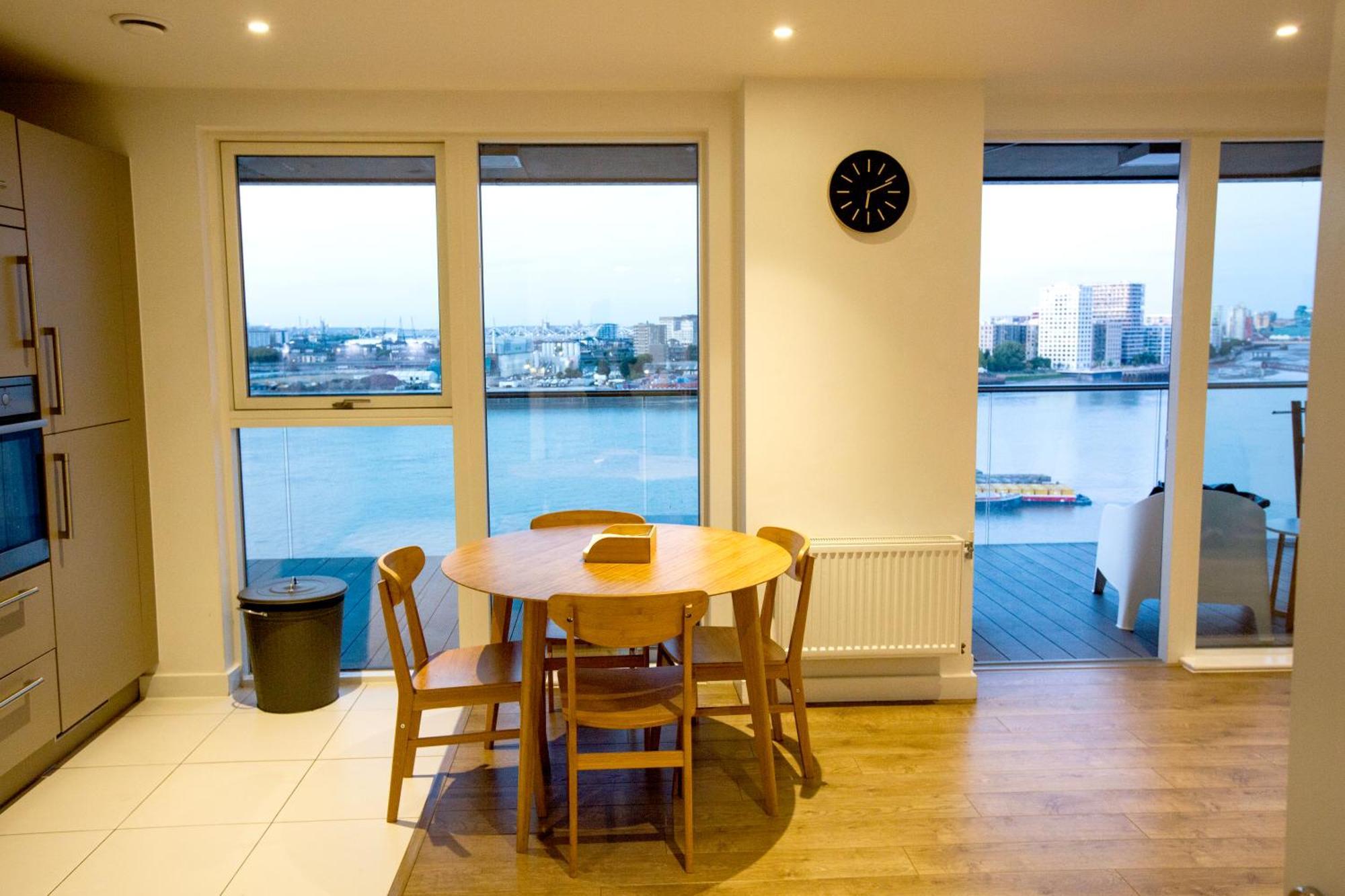 Waterfront- Greenwich O2 Arena 2 Bed Flat