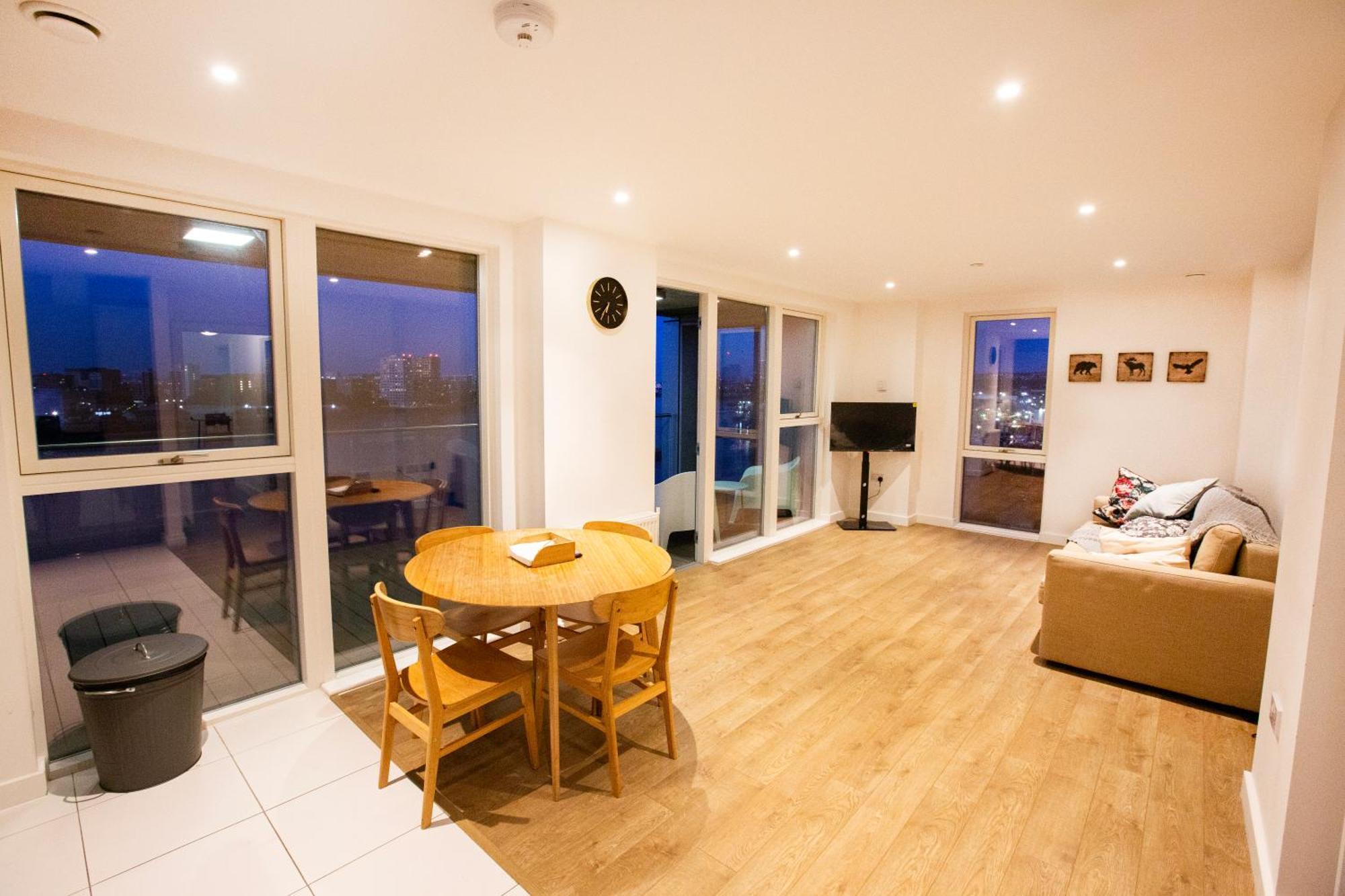 Waterfront- Greenwich O2 Arena 2 Bed Flat Apartment London