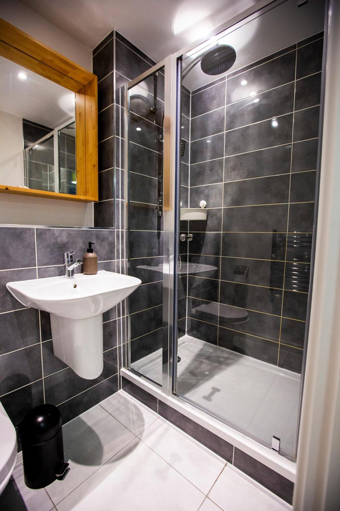 Waterfront- Greenwich O2 Arena 2 Bed Flat Apartment *