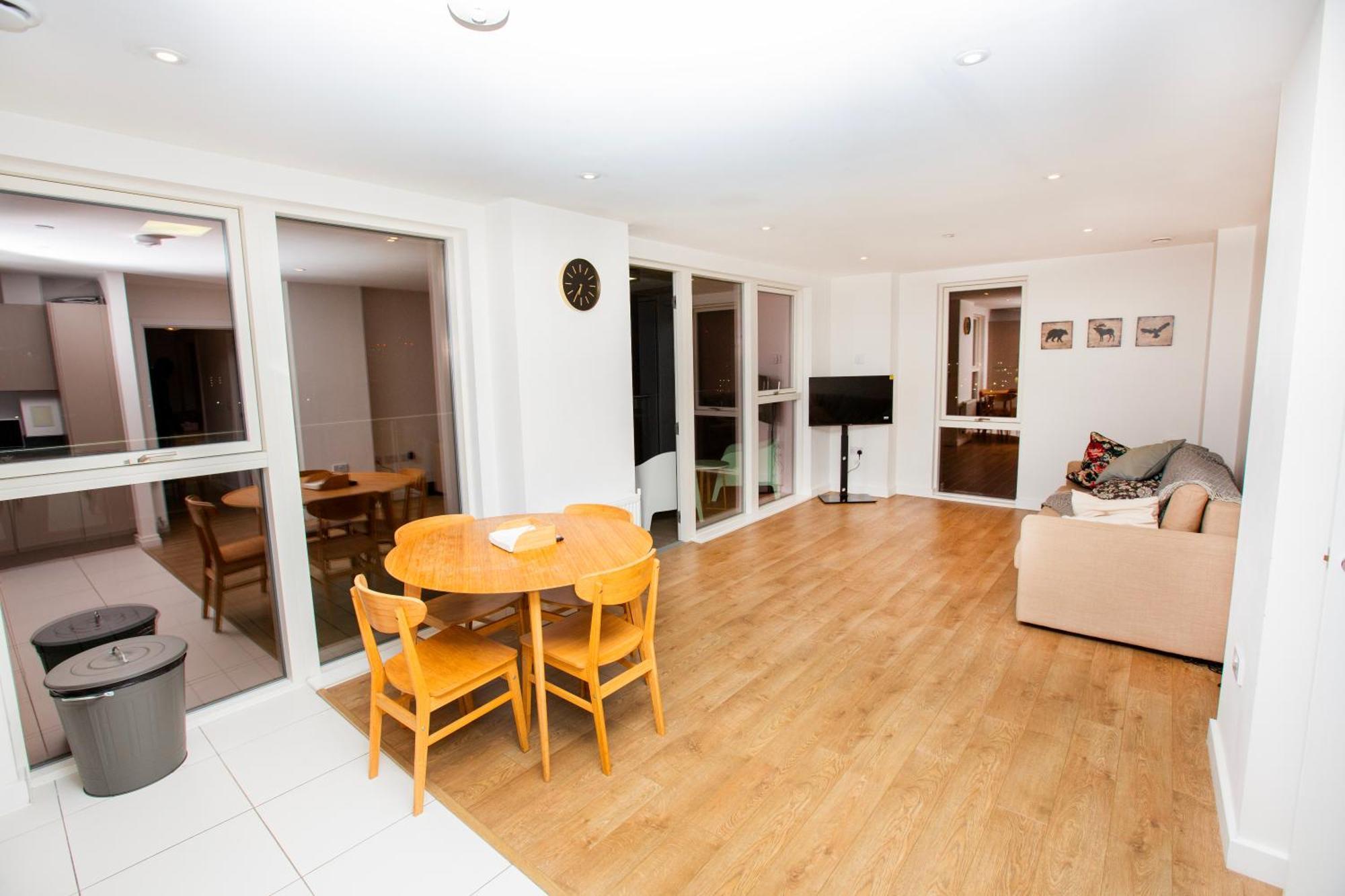 Apartment Waterfront- Greenwich O2 Arena 2 Bed Flat *